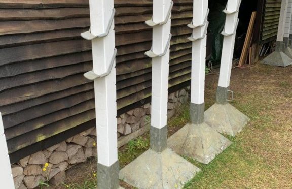 22.08.2020 10 Hindernisständer zu verkaufen