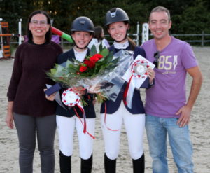 Dany, Yana, Mara und Claude Schanck bei der Siegerehrung Foto Klaus Morheng 