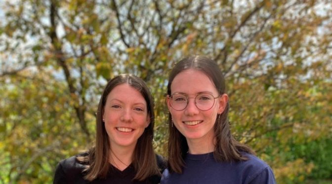 Portrait Mara und Yana Schanck